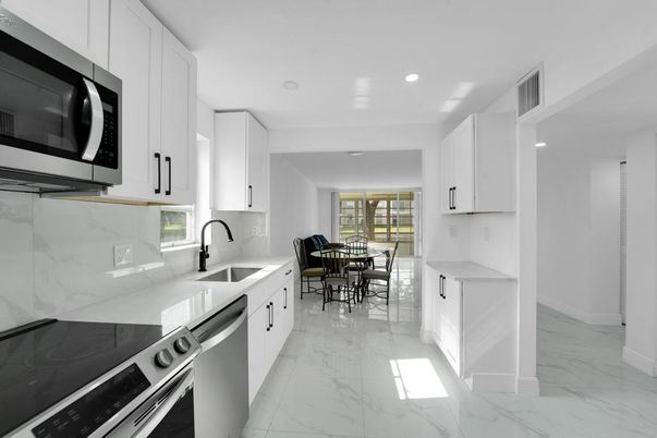 Dining room, Interior, Kitchen, Marble, Recessed Lighting, Stainless Steel Appliances