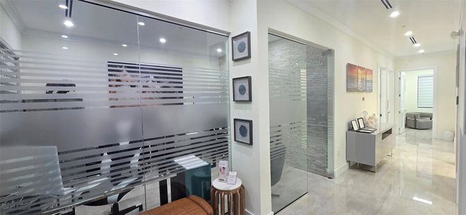 Interior, Recessed Lighting