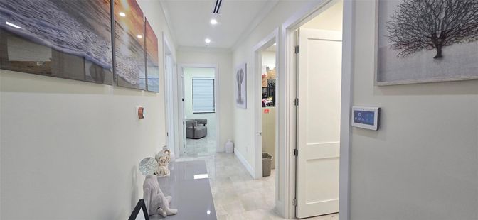Interior, Recessed Lighting