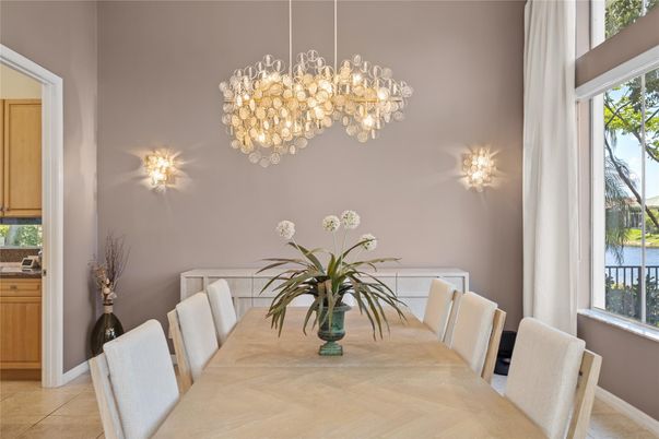Chandelier, Dining room, Interior