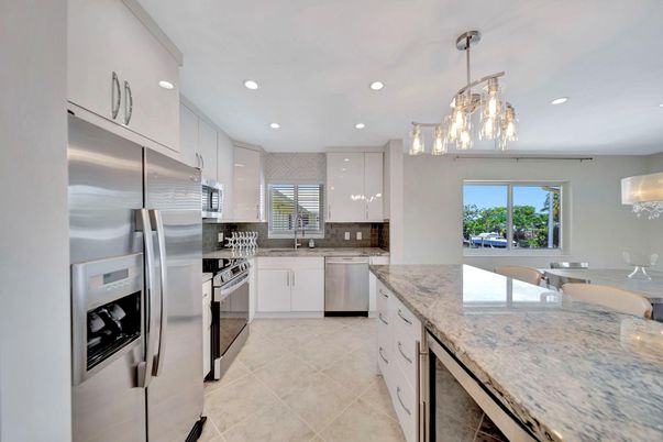 Interior, Kitchen, Pendant Lights, Recessed Lighting, Stainless Steel Appliances