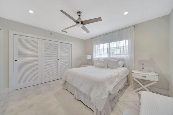 Bedroom, Interior, Marble, Recessed Lighting