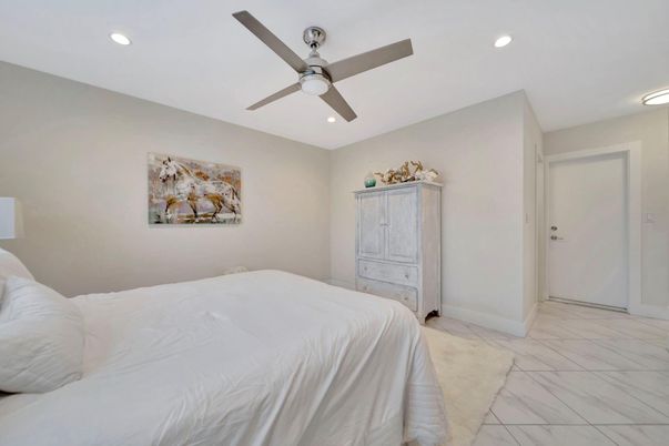 Bedroom, Interior, Marble, Recessed Lighting
