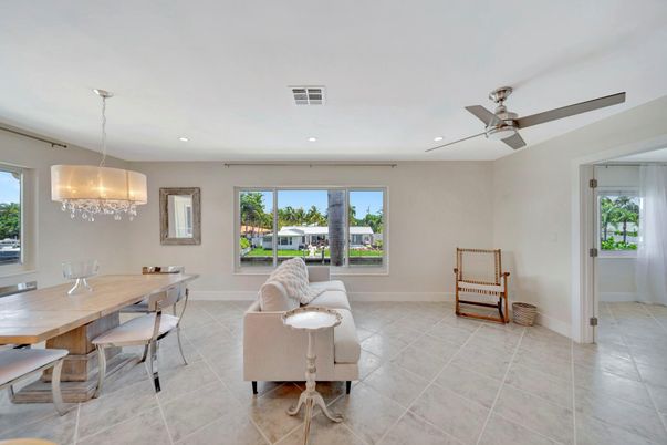 Chandelier, Dining room, Interior, Recessed Lighting