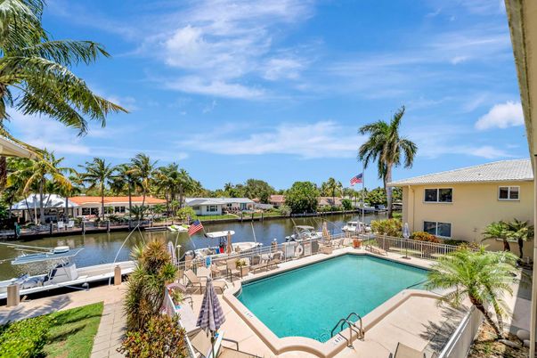 Exterior, Pool, Water