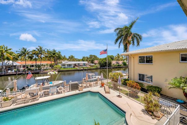 Exterior, Pool, Water