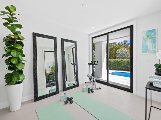 Fitness Equipment, Interior, Recessed Lighting