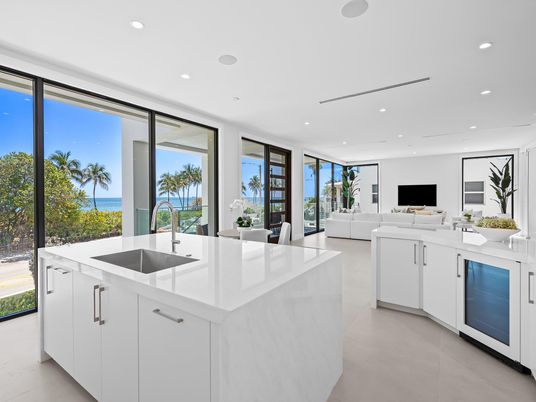 Interior, Kitchen, Living room, Recessed Lighting, Water