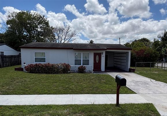 Attached, Backyard, Exterior, Facade, Ranch