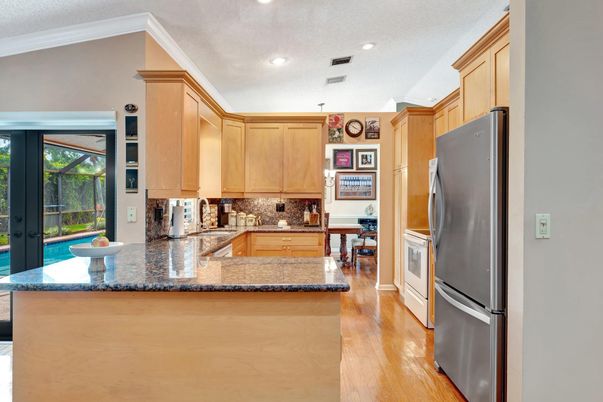 Interior, Kitchen, Recessed Lighting, Wood Texture Flooring