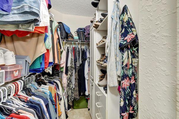 Interior, Walk-in Closets