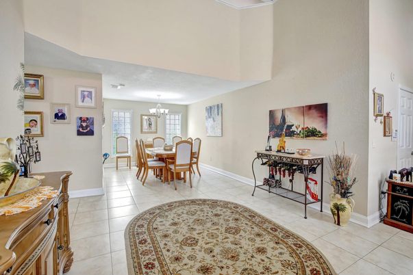 Chandelier, Dining room, Interior