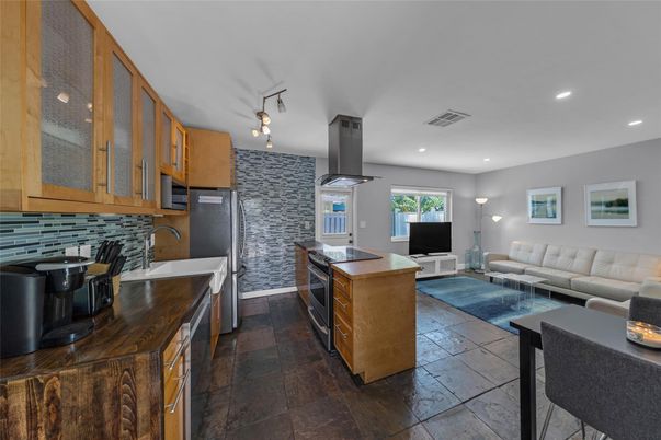 Interior, Kitchen, Living room, Recessed Lighting, Stainless Steel Appliances