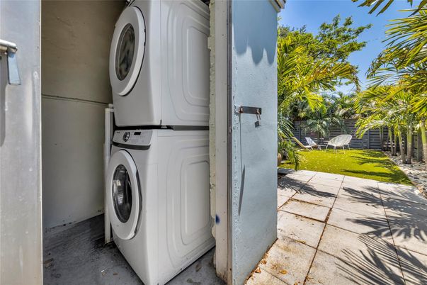 Exterior, Washer