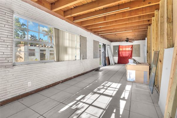 Empty room, Interior, Stone Walls, Wooden Beams, Wooden Ceilings
