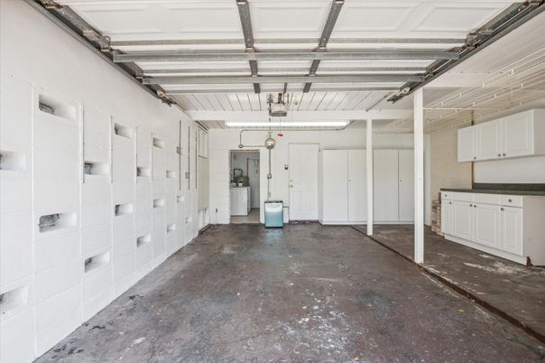 Garage, Interior