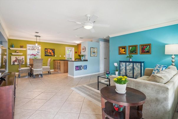 Dining room, Interior, Living room, Pendant Lights, Recessed Lighting