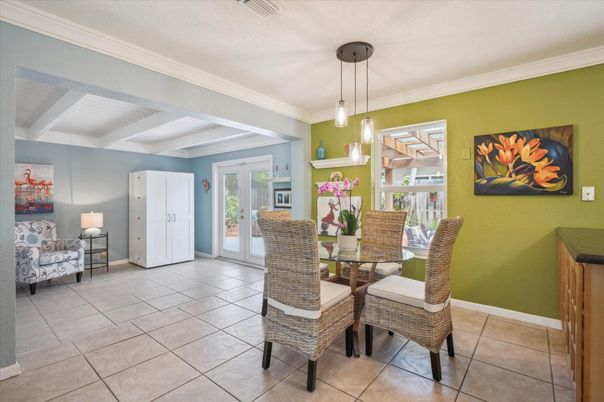 Dining room, Interior, Pendant Lights
