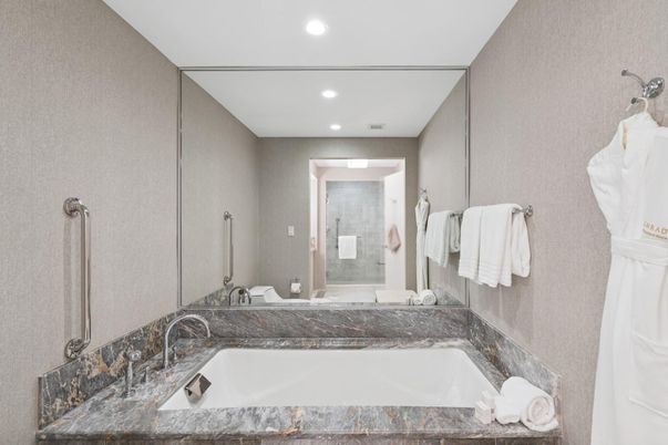 Bathroom, Interior, Recessed Lighting