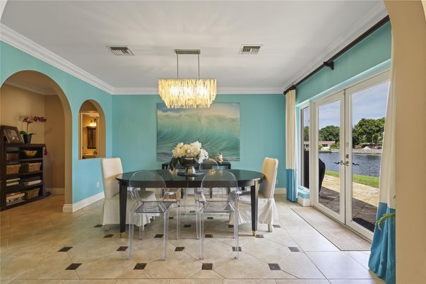 Chandelier, Dining room, Interior