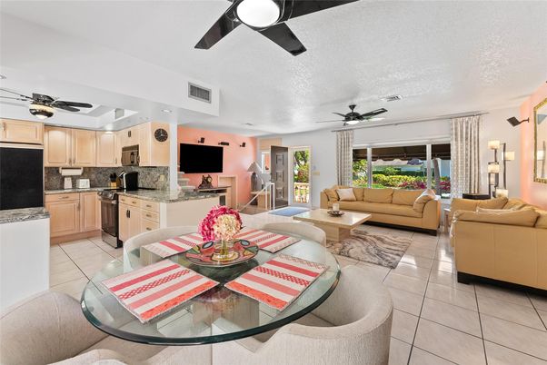 Dining room, Interior, Kitchen, Living room