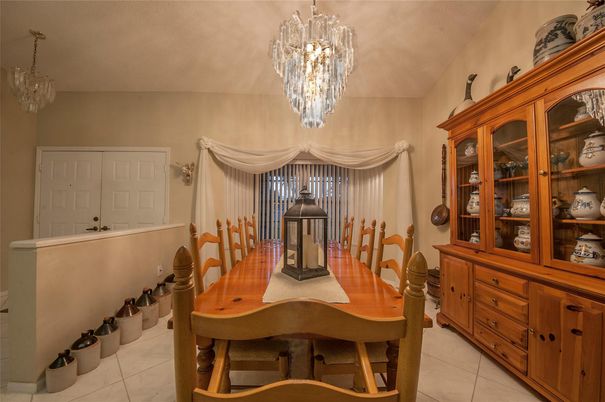 Chandelier, Dining room, Interior