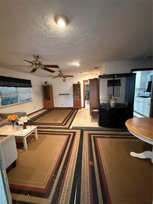 Billiard Table, Game Room, Interior