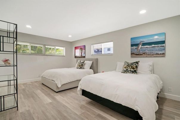 Bedroom, Interior, Recessed Lighting, Wood Texture Flooring