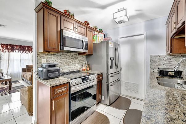 Interior, Kitchen, Stainless Steel Appliances