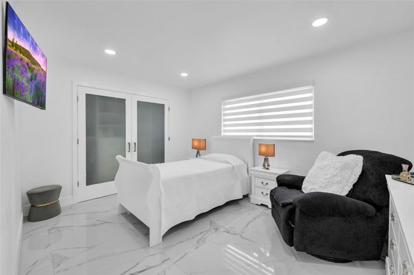 Bedroom, Interior, Marble, Recessed Lighting