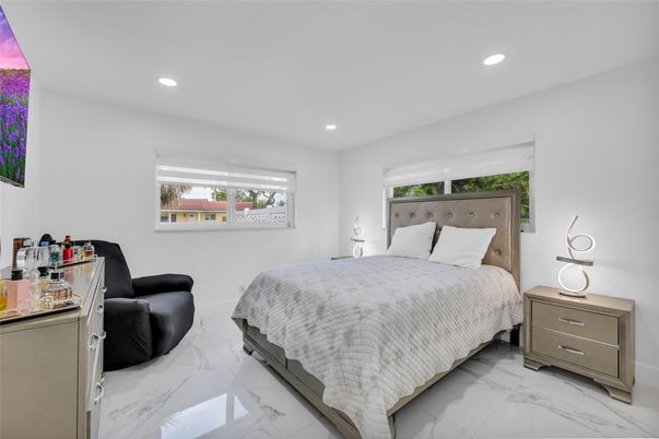 Bedroom, Interior, Marble, Recessed Lighting
