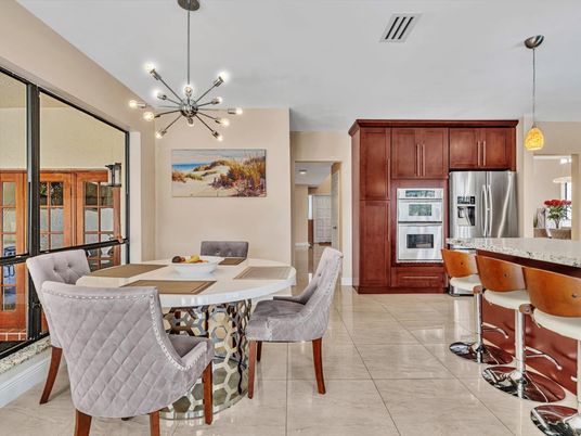 Dining room, Interior, Kitchen, Pendant Lights, Stainless Steel Appliances