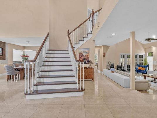 Dining room, Interior, Living room, Recessed Lighting