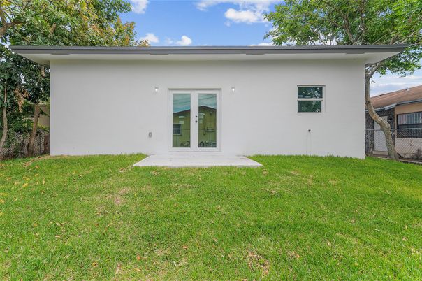 Backyard, Exterior