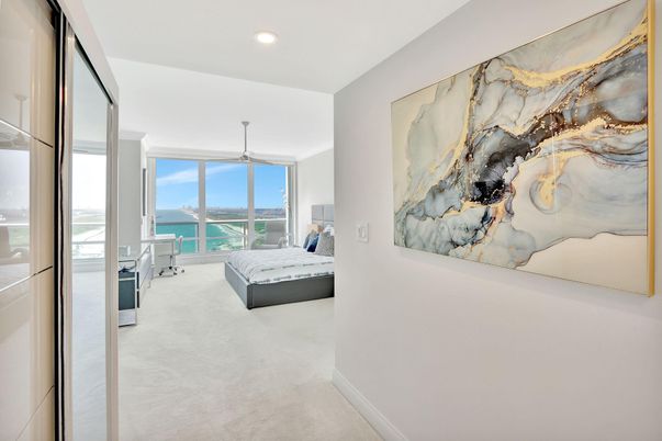 Bedroom, Interior, Recessed Lighting, Water