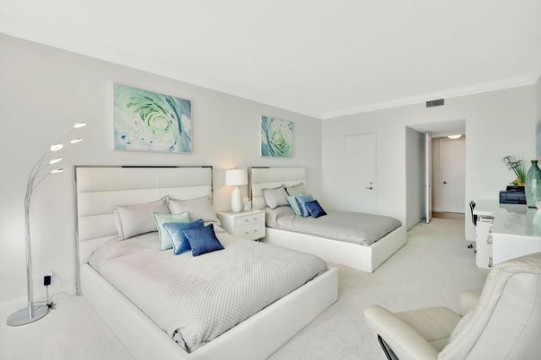 Bedroom, Interior, Recessed Lighting