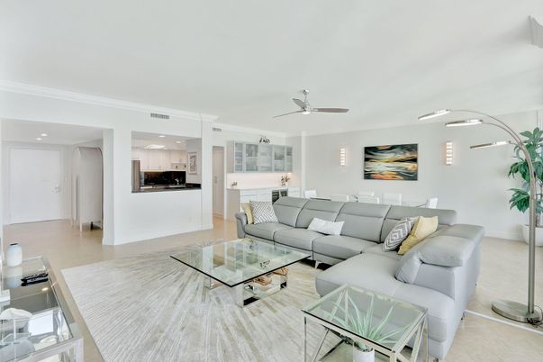 Interior, Kitchen, Living room, Recessed Lighting