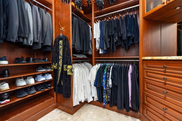 Interior, Walk-in Closets