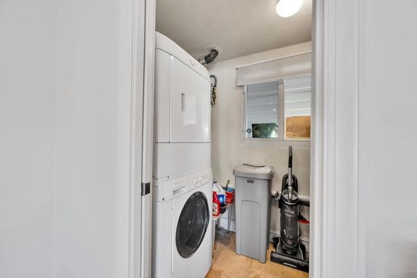 Interior, Utility Closets, Washer