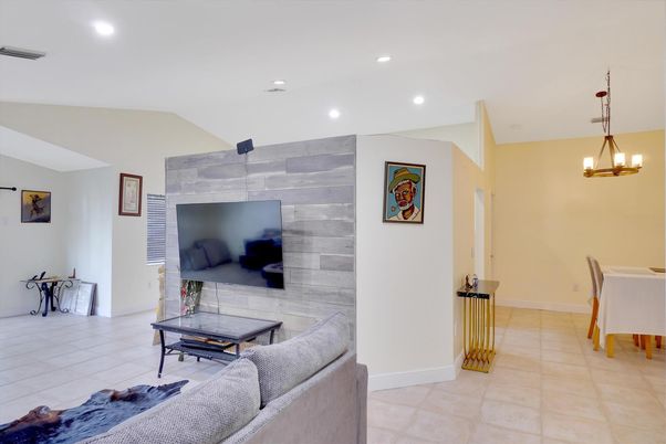Dining room, Interior, Living room, Recessed Lighting