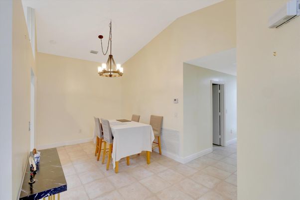 Dining room, Interior, Pendant Lights