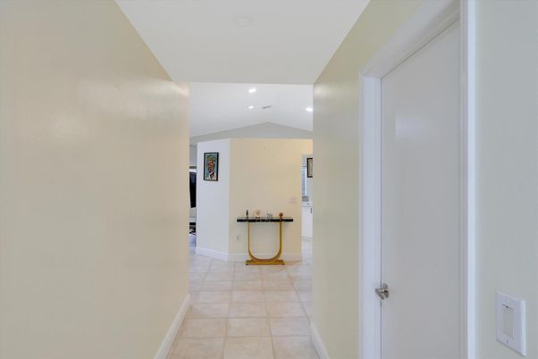 Interior, Recessed Lighting