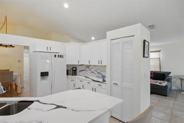 Interior, Kitchen, Pendant Lights, Recessed Lighting