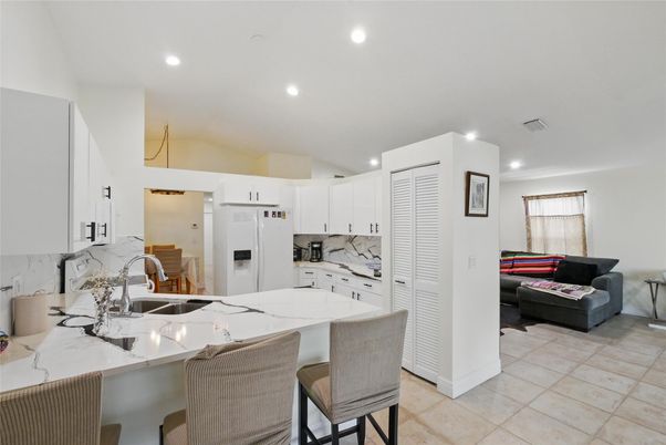 Interior, Kitchen, Recessed Lighting