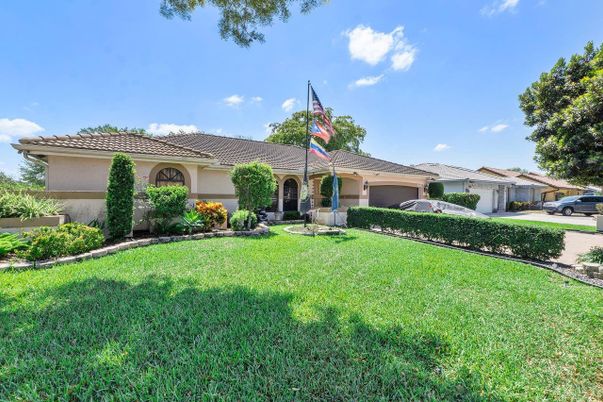 Backyard, Exterior, Facade, Mediterranean
