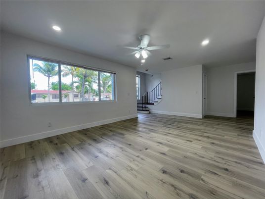 Empty room, Interior, Recessed Lighting, Wood Texture Flooring