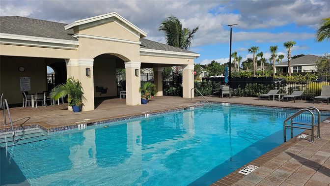 Exterior, Pool