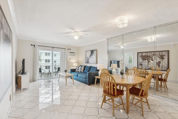 Dining room, Interior, Marble