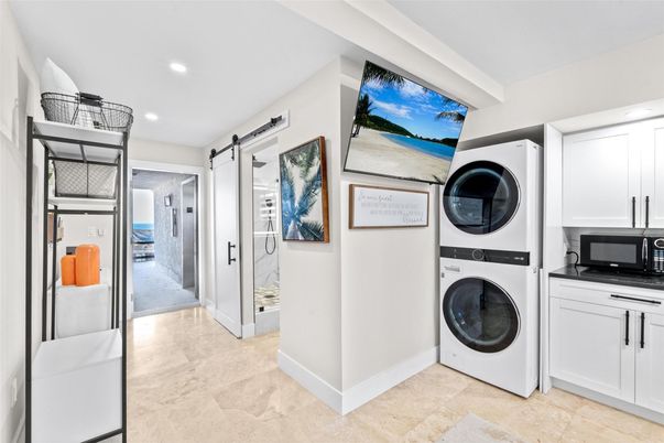 Interior, Recessed Lighting, Utility Closets, Washer
