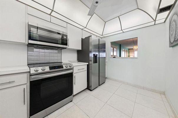 Interior, Kitchen, Stainless Steel Appliances